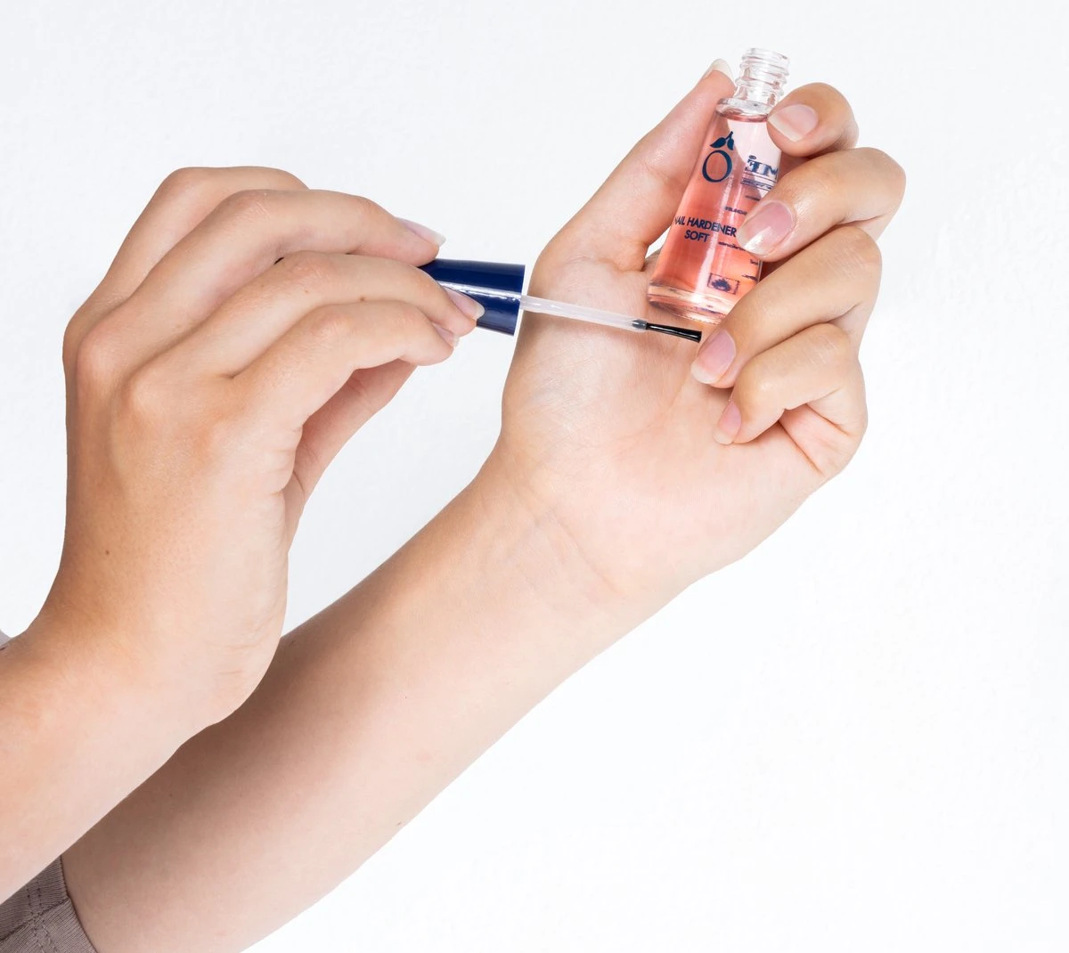 Herome Nagelverharder En Base Coat - Nail Hardener Sensitive - Met Keratine Verbetert De Conditie Van De Nagels - TFS Hars- En Tolueenvrij - 10ml - Afbeelding 4