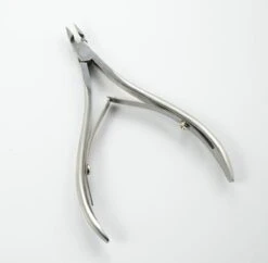 Merkloos Nagelriem Knipper