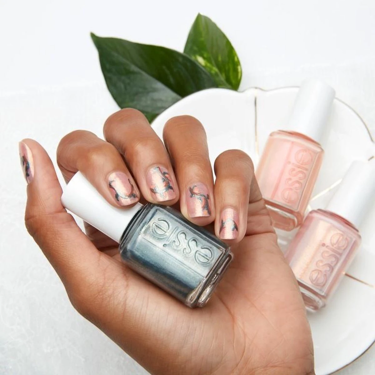 Essie Lentecollectie 615 A Touch Of Sugar Nagellak - Roze - 13,5 Ml - Afbeelding 12