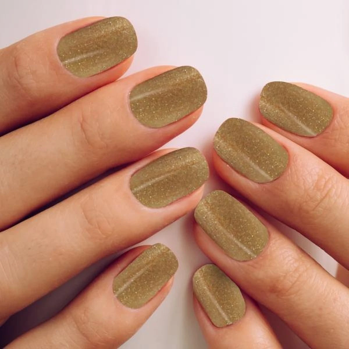 Merkloos #GLITTERSERIE - Influence Gellac - UV / LED Gellak - Gel Nagellak - Gel Lak - Valentijns Cadeau - Kado Voor Haar Vrouw - Valentijns Cadeau - Glitter / Blauw / Groen / Bruin / Rose Goud - Startersset - 4 X 10 Ml - Afbeelding 3