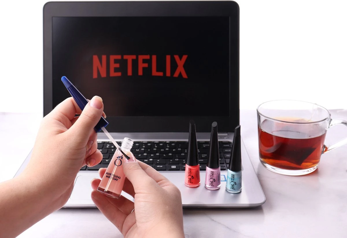 Herome Base Coat - Vult Oneffenheden Op Maakt De Nagel Egaal En Glad - Beschermt Tegen Verkleuren - TFS Hars- En Tolueenvrij - 10ml. - Afbeelding 7