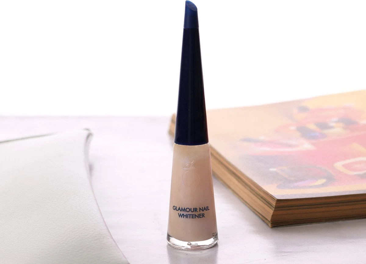 Herome Glamour Nail Whitener - Natural Nail Whitener Met Een Romige Parelmoerglans - Camoufleert Doffe Of Verkleurde Nagels - 10ml. - Afbeelding 6