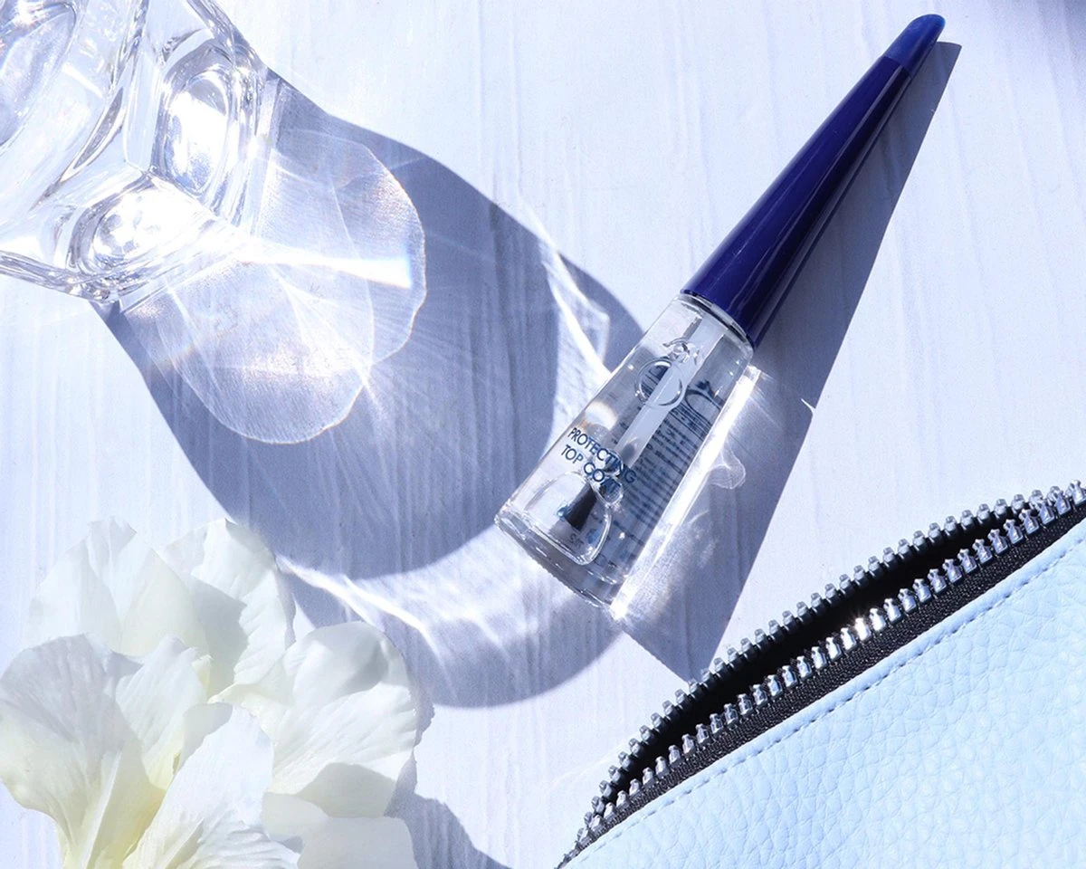 Herome Beschermende Topcoat - Protecting Top Coat - Nagellak Blijft Langer Zitten - Een Beschermlaag Welke De Kleur Van De Nagellak Intensiveert - 10ml. - Afbeelding 8